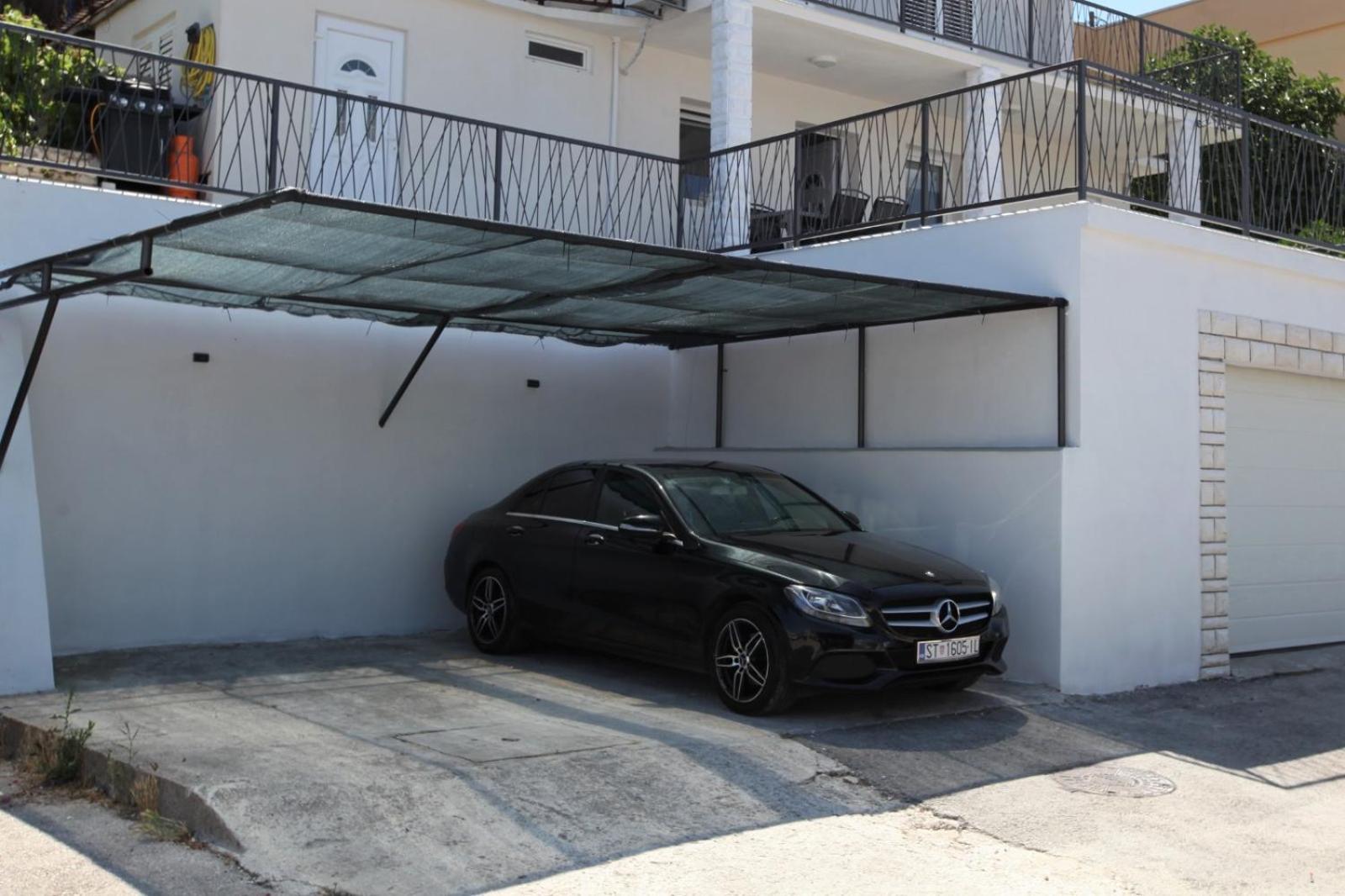 Apartment With Terrace And Sea View - Lucic Trogir Kültér fotó